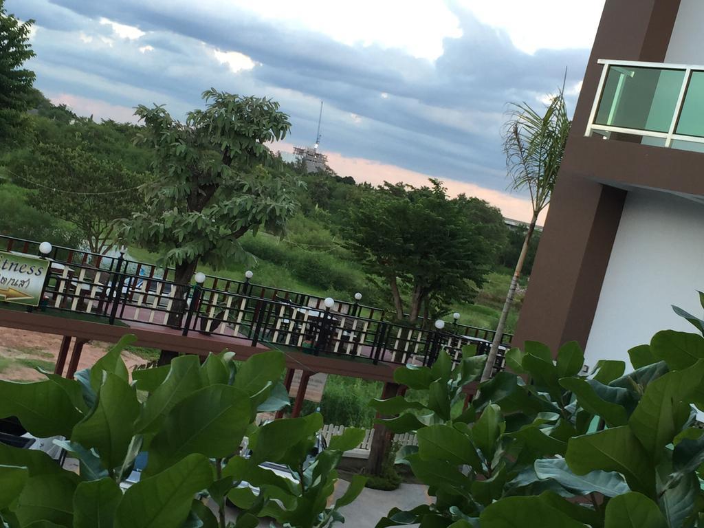 Por-Ho Boutique Hotel Nakhon Ratchasima Phòng bức ảnh