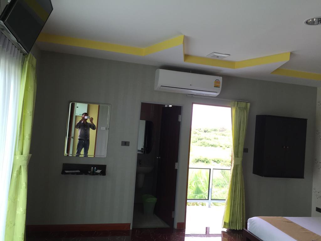 Por-Ho Boutique Hotel Nakhon Ratchasima Phòng bức ảnh