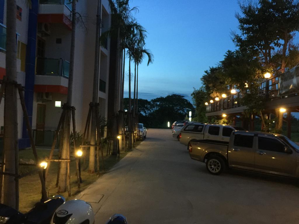 Por-Ho Boutique Hotel Nakhon Ratchasima Phòng bức ảnh