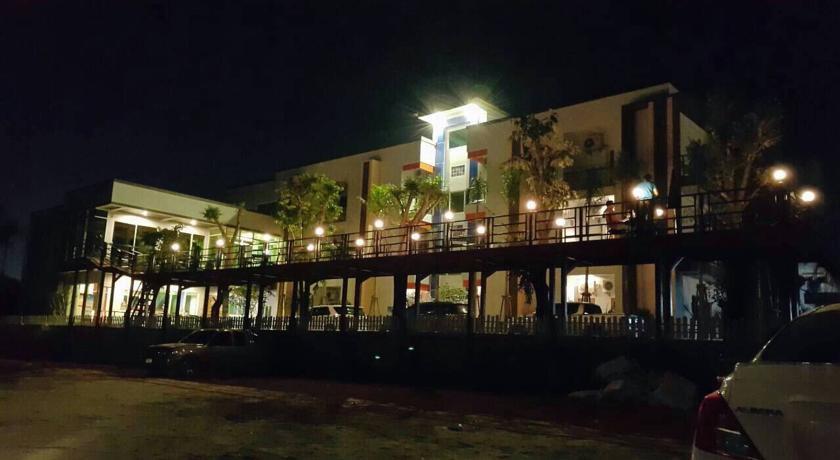 Por-Ho Boutique Hotel Nakhon Ratchasima Ngoại thất bức ảnh