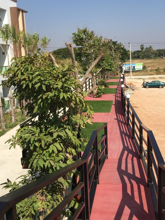 Por-Ho Boutique Hotel Nakhon Ratchasima Ngoại thất bức ảnh